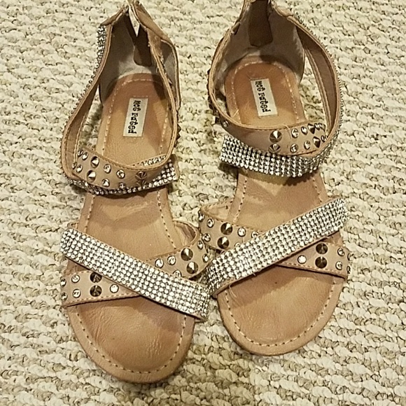 not rated sandals buckle